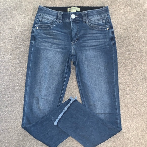 Democracy Jeans - Picture 1 of 8